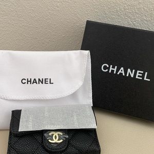 CHANEL 6 key ring holder -Black